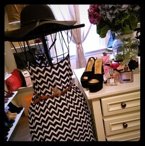 Forever 21 sheer tunic top